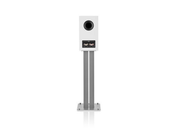 BW 606 S3 White Rear