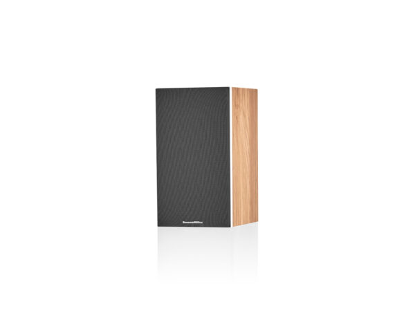 BW 607 S3 Oak Angled Grille On