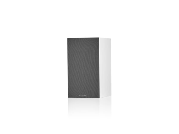 BW 607 S3 White Angled Grille On