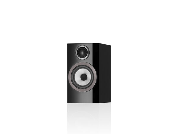 BW 707 S3 Gloss Black Front Angle
