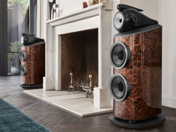 BW 801 D4 Signature California Burl Gloss Social Lifestyle 3